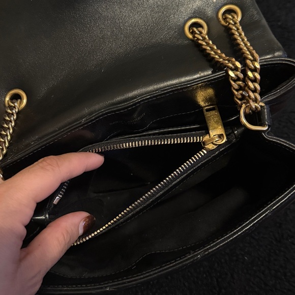 Saint Laurent Lou Lou shoulder bag - Picture 17 of 17